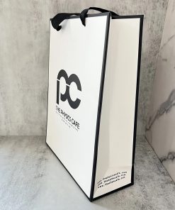 in túi giấy đựng sản phẩm chất lượng, tiện ích tại in minh thiên