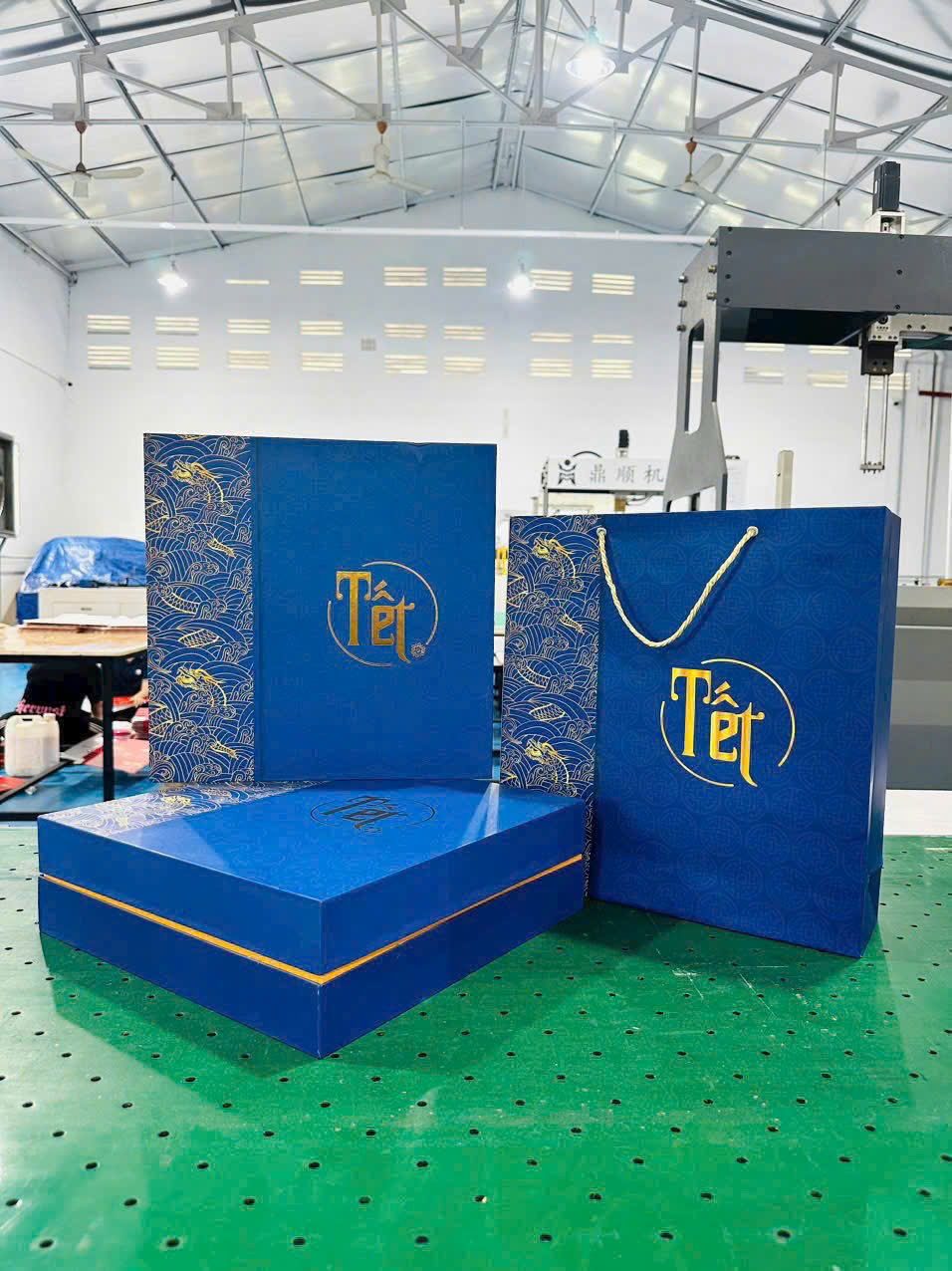 in hộp quà tết 2026